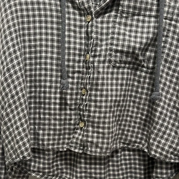 American Eagle Outfitters Black and Gray Plaid Button Down Shirt - Picture 7 of 11
